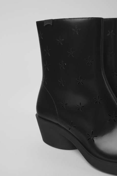 Design Bonnie Black Leather Boots For Women Camper