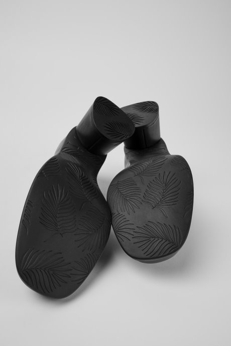 Design Kiara Black Leather Heels Camper