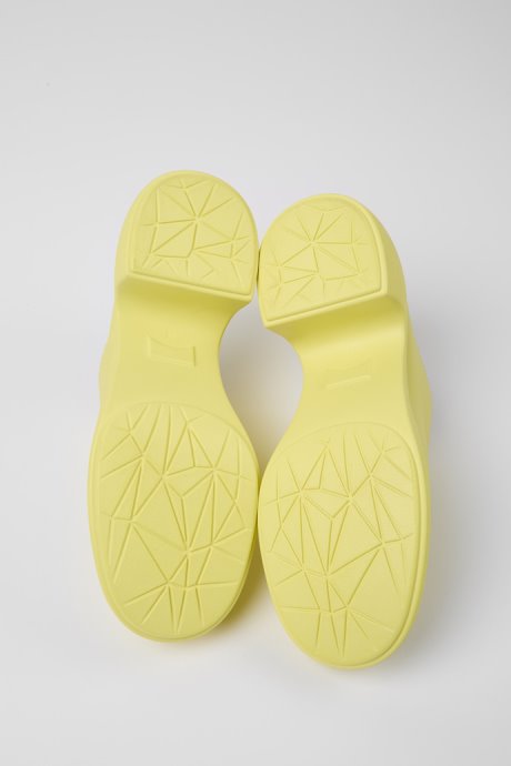 Design Thelma Yellow Leather Mules For Women Camper