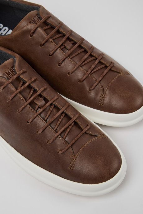 Design Chasis Brown Shoe For Men Camper