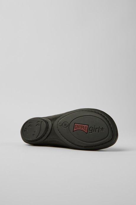 Right Black Leather Shoes For Women Exclusive Camper