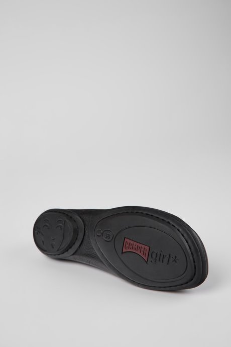 Camper Design Right Black Ballerinas For Women